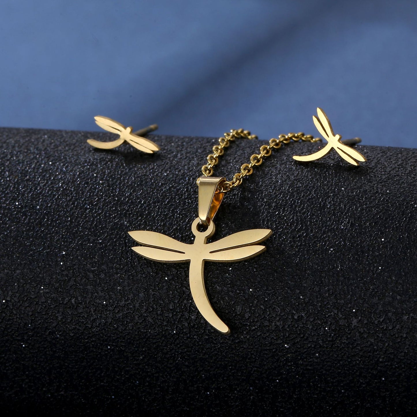 European And American New Dragonfly Pendant Stainless Steel Necklace And Earring Suit
