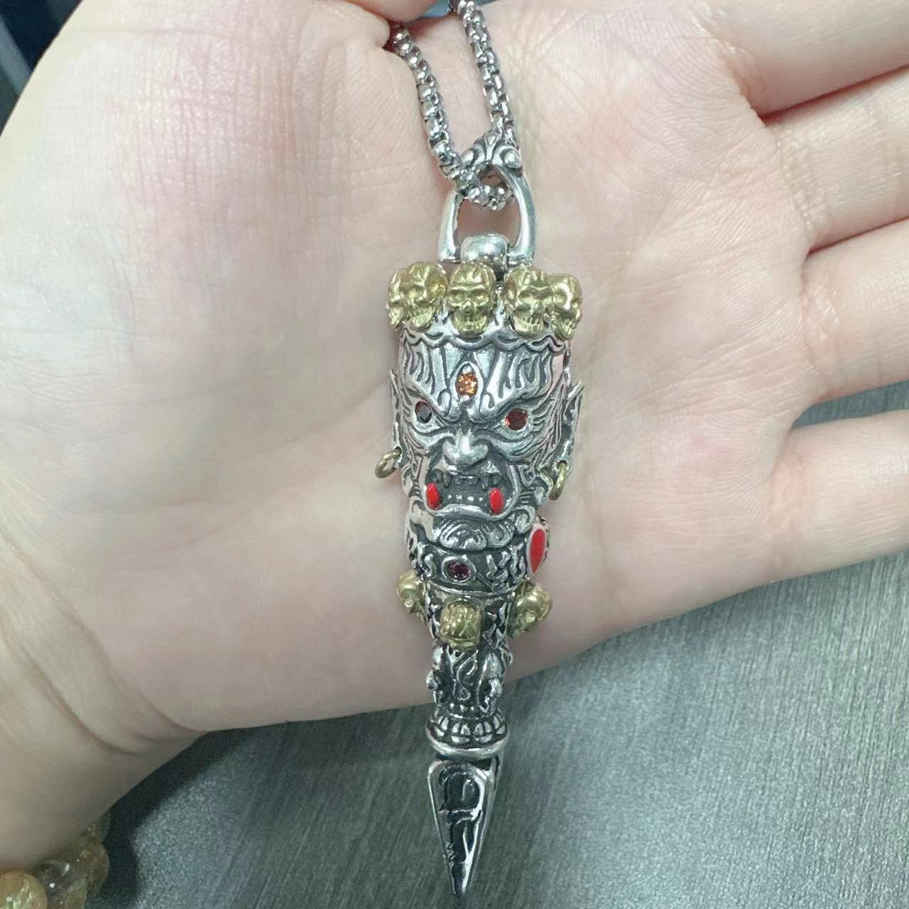 Domineering Personalized Ethnic Style Distressed Pendant Pendant