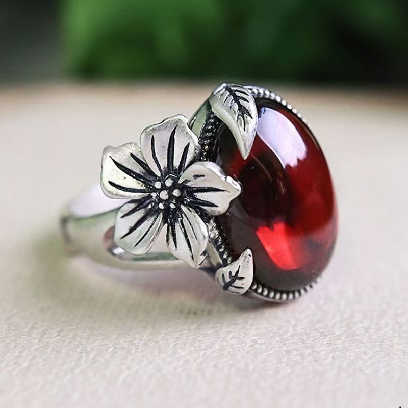 Women's Fashion Retro Characteristic Distressed Ring