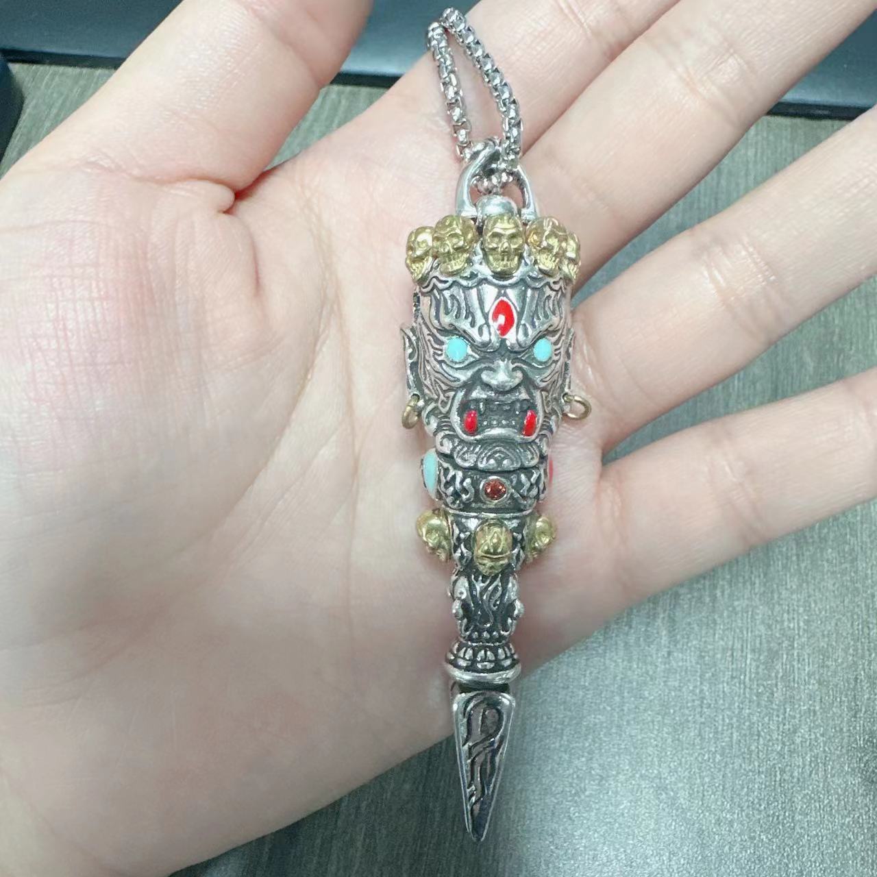 Domineering Personalized Ethnic Style Distressed Pendant Pendant