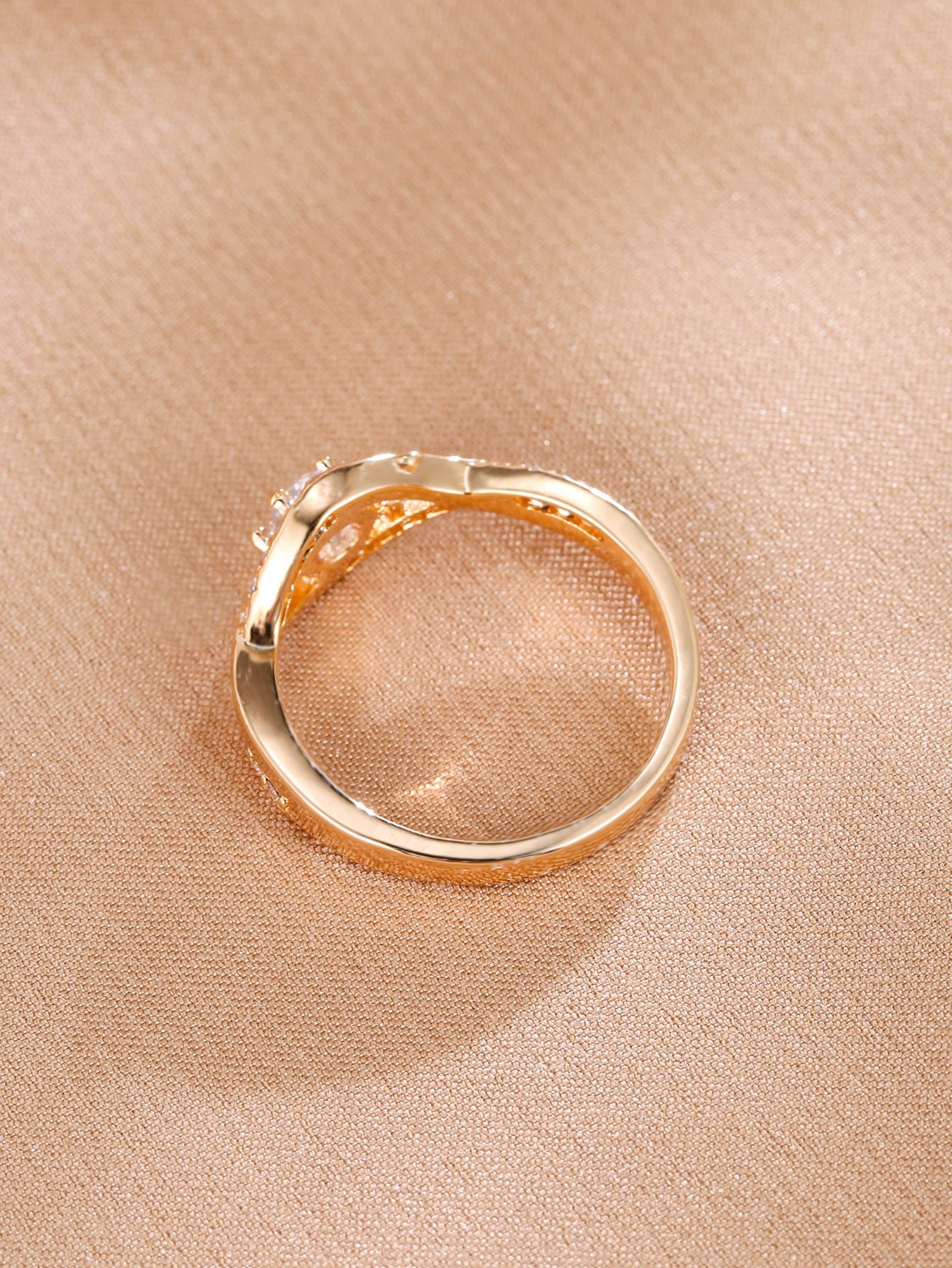 Snow Snowflake Micro Setting Ring