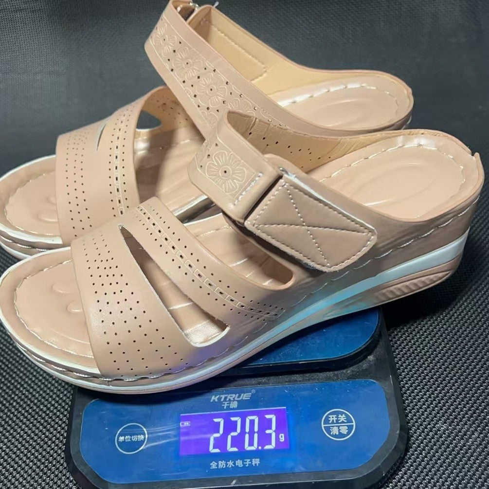 Wedgy slippers voor dames in grote maten