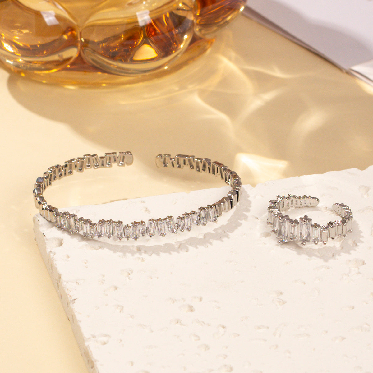 2pcs Fashionable Women's Cubic Zirconia Decorative Wristband, Irregularly Inlaid With Open Wristband Rings, Suitable For Matching With Daily Clothing