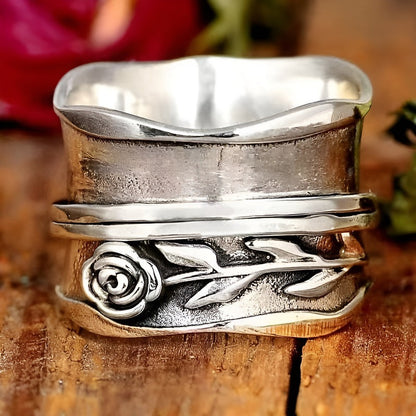 Luxury Vintage Flower-shaped Wide Face Ring