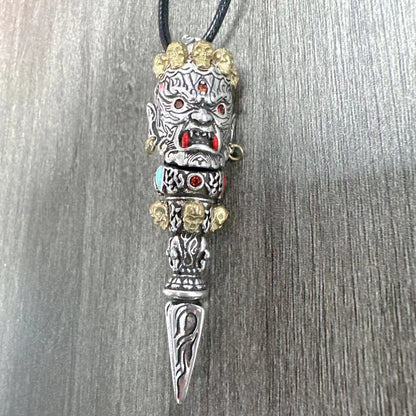 Domineering Personalized Ethnic Style Distressed Pendant Pendant