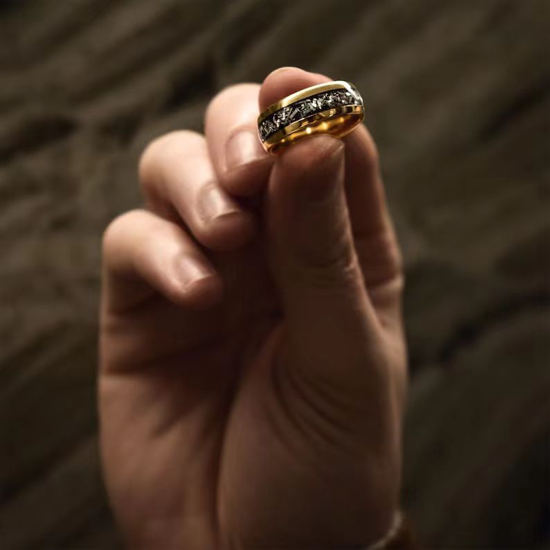 Fashion Black Background Silver Foil Alloy Ring